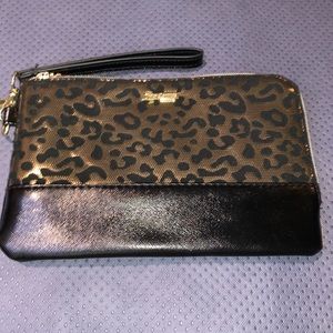 Juicy Coutour charging wristlet